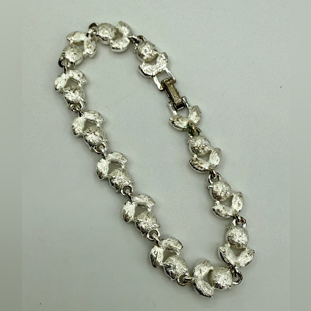 Vintage Napier Crystal Clear Signed Bracelet 7.5” - Picture 7 of 12